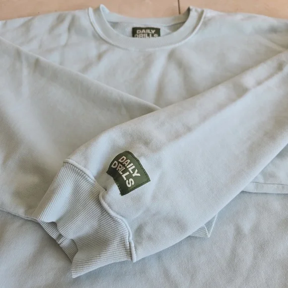 Daily Drills OVERSIZED Sweatshirts & SWEATSHORTS Set, Surf, xs/small, NEW - Picture 3 of 7